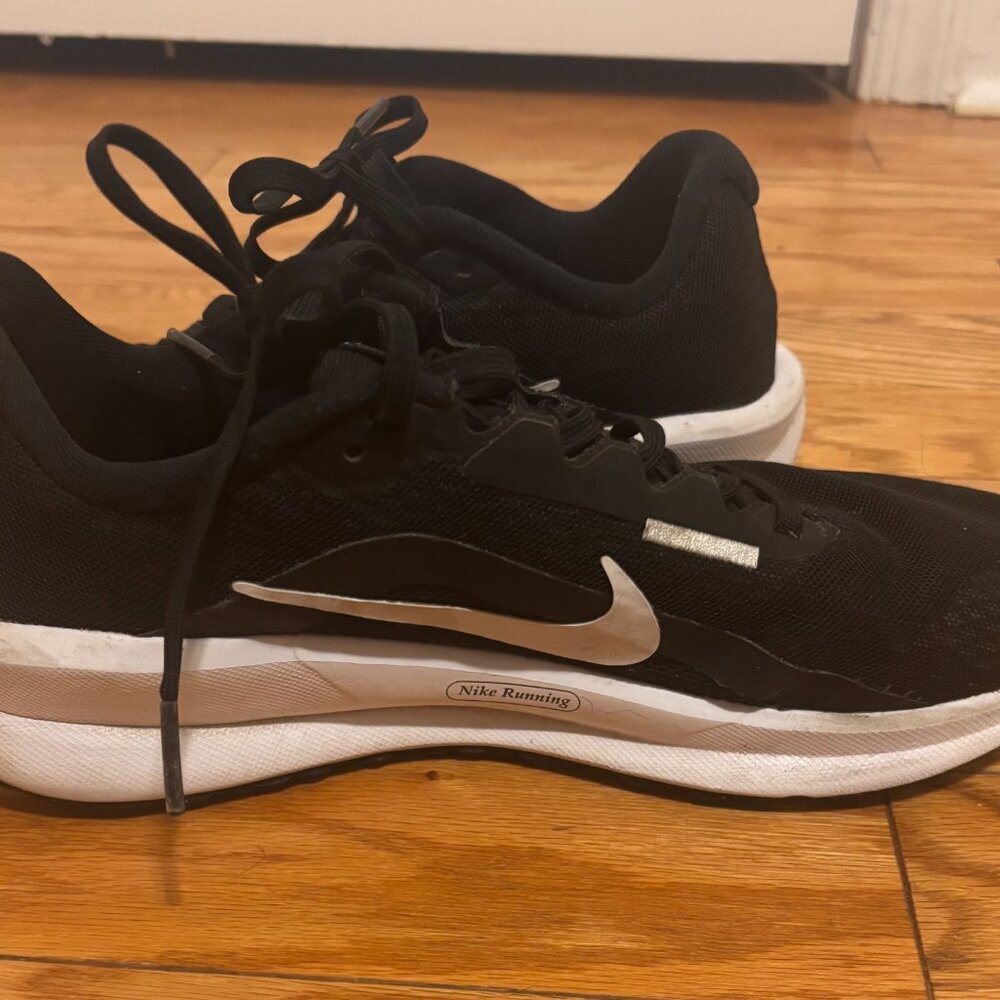 Nike Women's Downshifter 13 Running Shoes Size 7.5 - White/Black - Picture 7 of 10